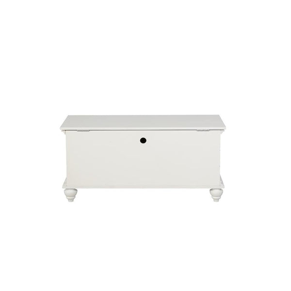 White Cedar Chest with Cedar-Lined Storage