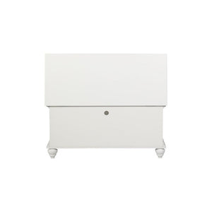 White Cedar Chest with Cedar-Lined Storage