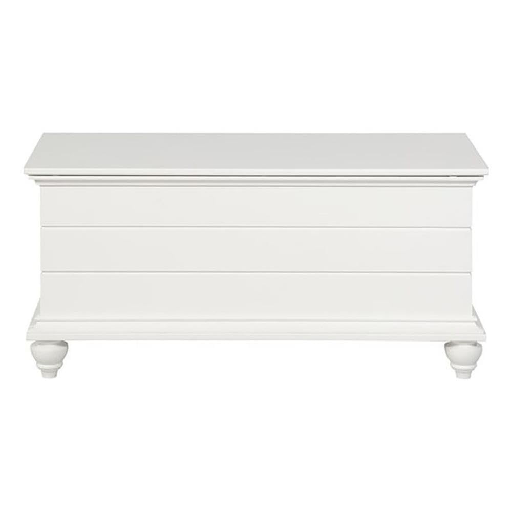 White Cedar Chest with Cedar-Lined Storage