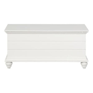 White Cedar Chest with Cedar-Lined Storage