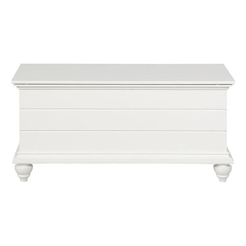 White Cedar Chest with Cedar-Lined Storage
