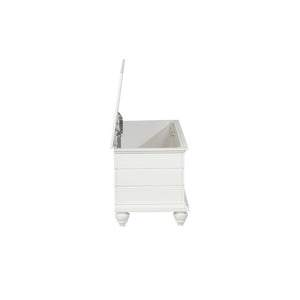 White Cedar Chest with Cedar-Lined Storage