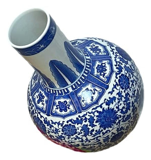 Blue & White Porcelain Vase – Ming Style Globular