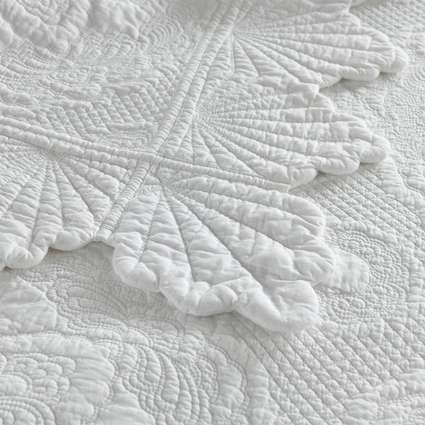 White Floral Cotton Quilt Bedding Set