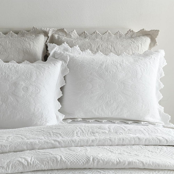 White Floral Cotton Quilt Bedding Set