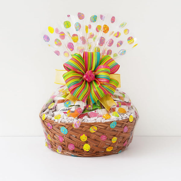 Easter Gift Basket with Chocolate, Candy & Snacks – 25 Piece Spring Holiday Set