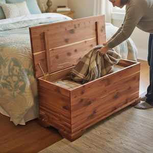 Aromatic Red Cedar Wood Blanket & Linen Storage Chest
