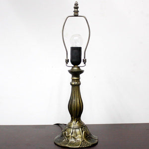Tiffany Style Stained Glass Dragonfly Table Lamp