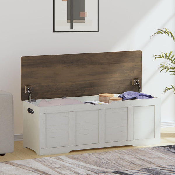 Large Storage Chest with Safety Hinges & Wooden Bench