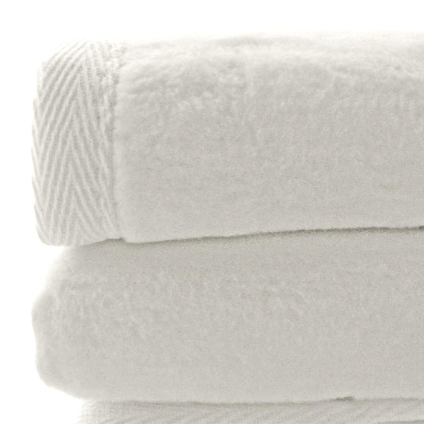 100% Cotton Plush Blanket – Soft, Breathable, All-Season