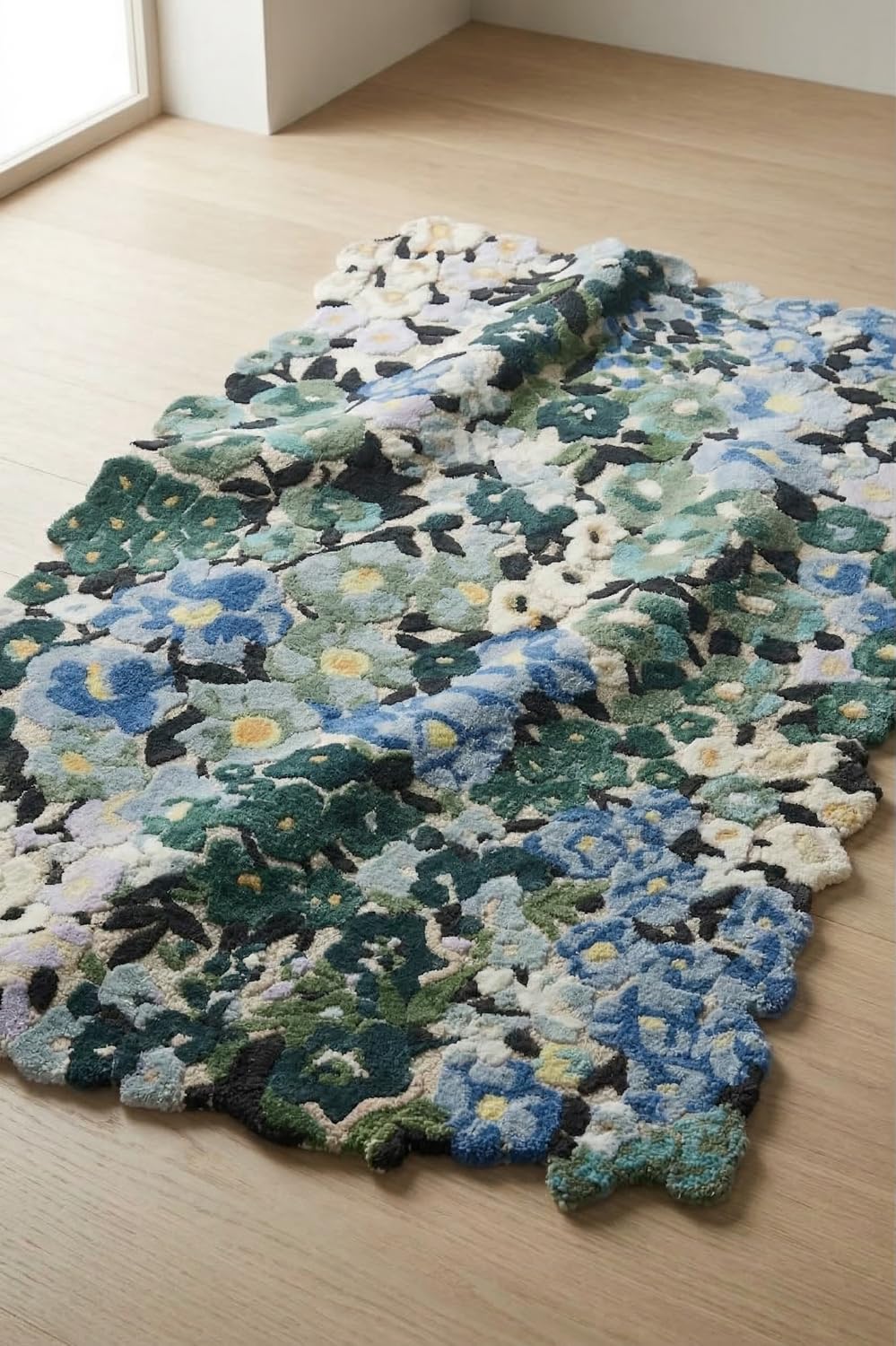 Hand-Tufted Wool Area Rug – Floral Cassia Design