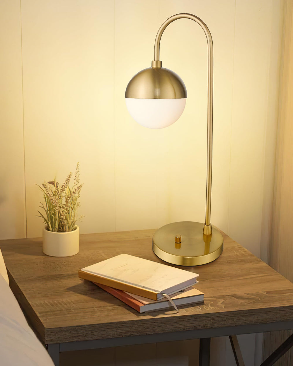 Modern Gold Table Lamp with White Glass Globe – Dimmable