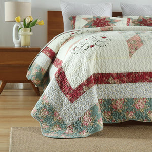 Floral Patchwork Cotton Quilt Set – 3-Piece Reversible Bedding Coverlet