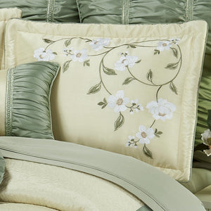 King Magnolia Floral Bedspread Set – 3 Piece