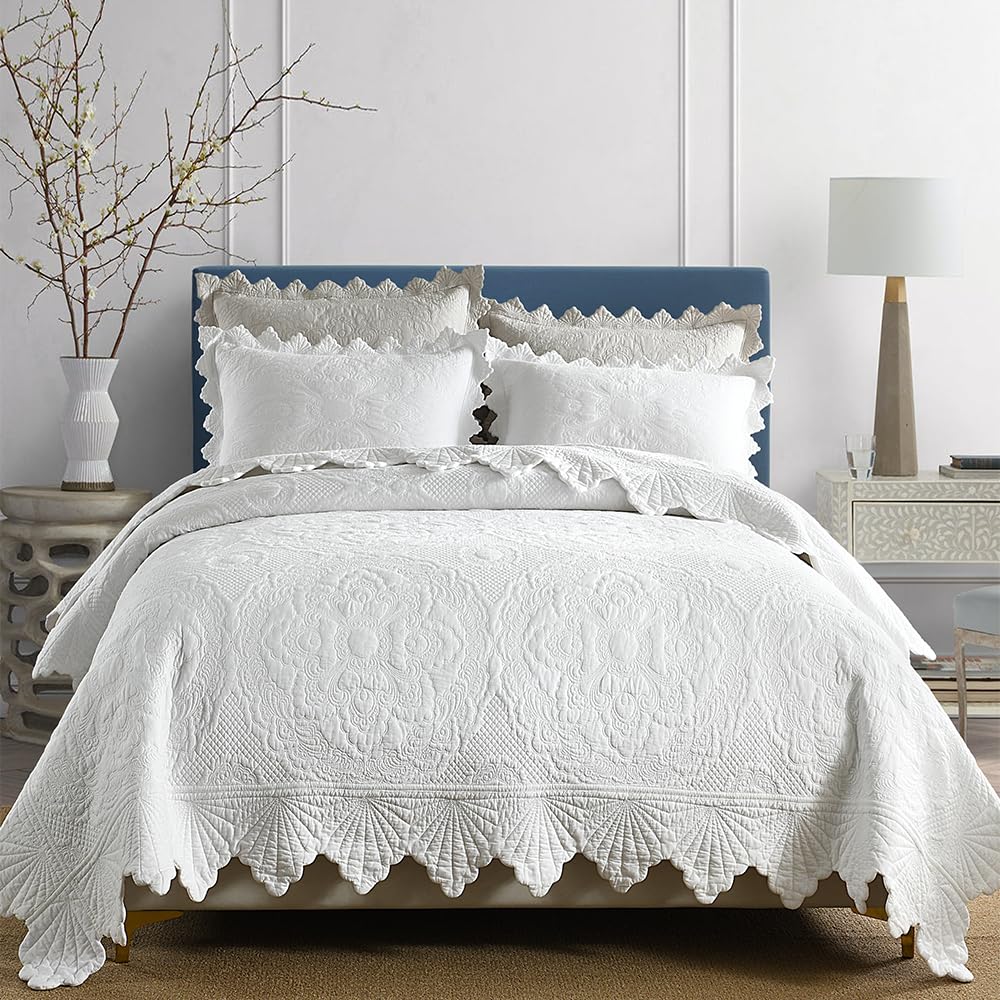 White Floral Cotton Quilt Bedding Set