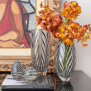 Hand Blown Art Glass Vase – Feather Pattern