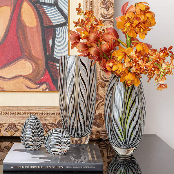 Hand Blown Art Glass Vase – Feather Pattern
