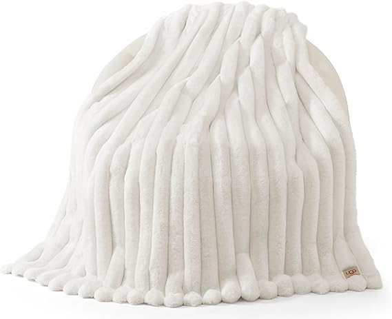 Faux Fur Throw Blanket – Reversible Plush Cozy Throw for Couch, Bed & Chair