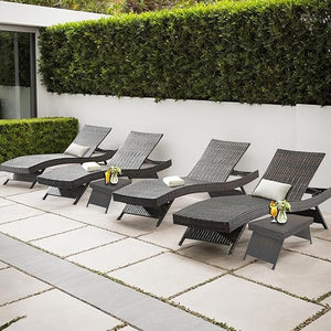 Outdoor Wicker Chaise Lounge Chair