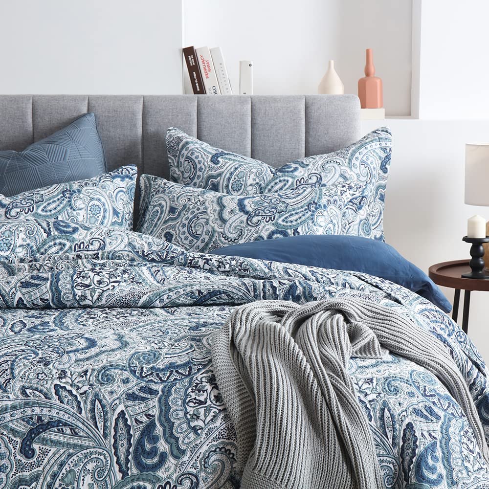 Paisley Cotton Quilt Set – 3-Piece Reversible Bedspread