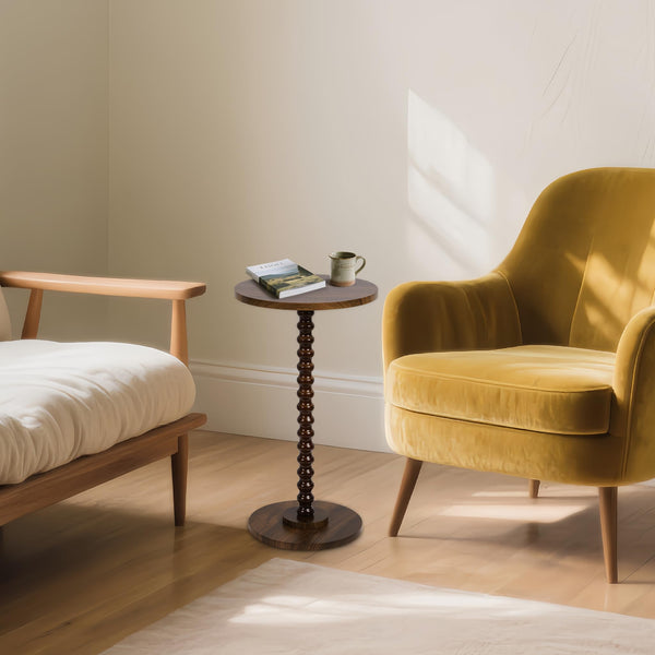 Round Side Table – Small End Table with Solid Wood Legs