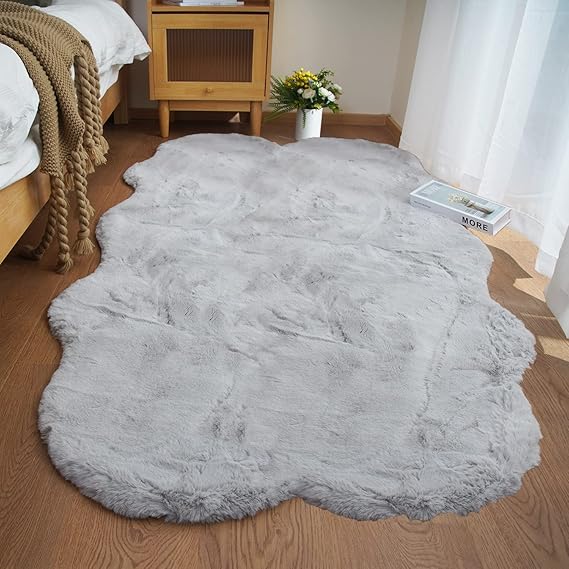 Faux Fur Area Rug 4x6 – Fluffy Shag Carpet for Bedroom & Living Room