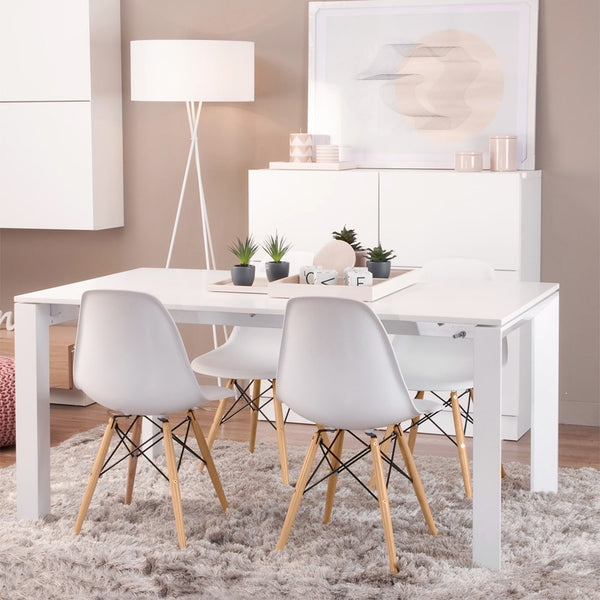 Mid-Century Modern Plastic Dining Chair – Set of 4