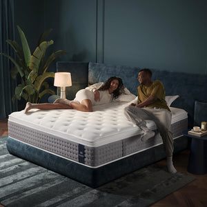 Queen Hybrid Mattress with Gel Memory Foam and Pocketed Coils