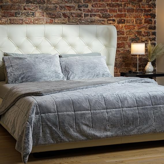 3D Faux Fur Comforter Set with Shams – Queen & King