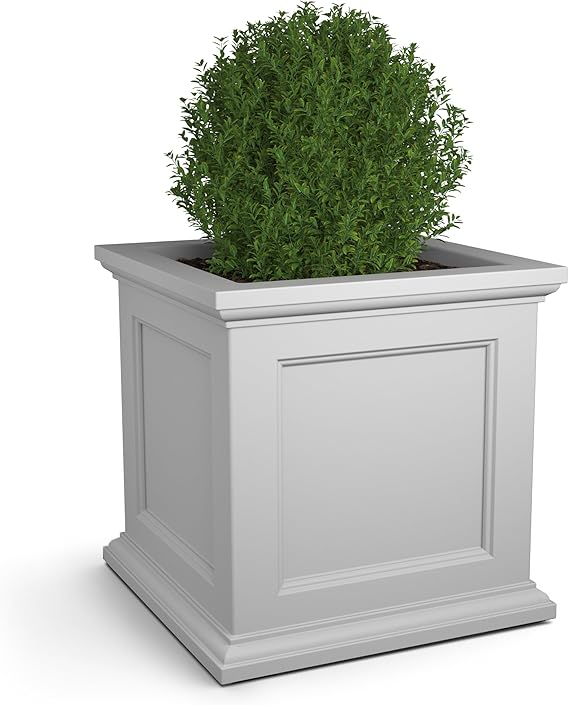 28-Inch Square Outdoor Planter Box – UV-Resistant Polyethylene, Indoor/Outdoor