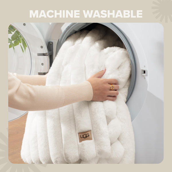 Faux Fur Throw Blanket – Reversible Plush Bubble Design, 50" x 70"