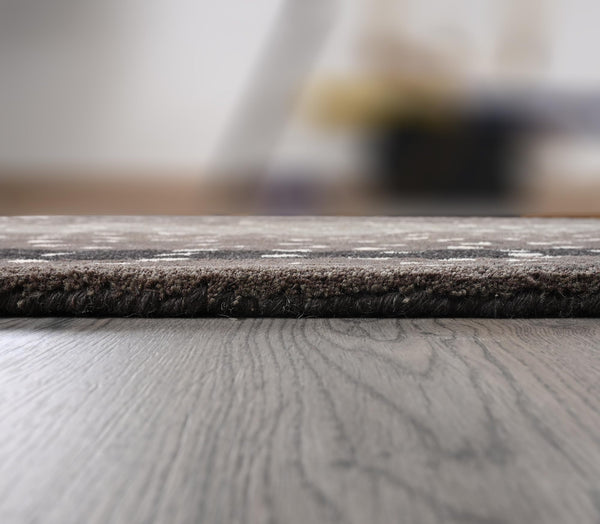 Hand-Tufted Wool Area Rug – Antelope Pattern