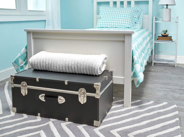 30-Inch Lockable Storage Trunk