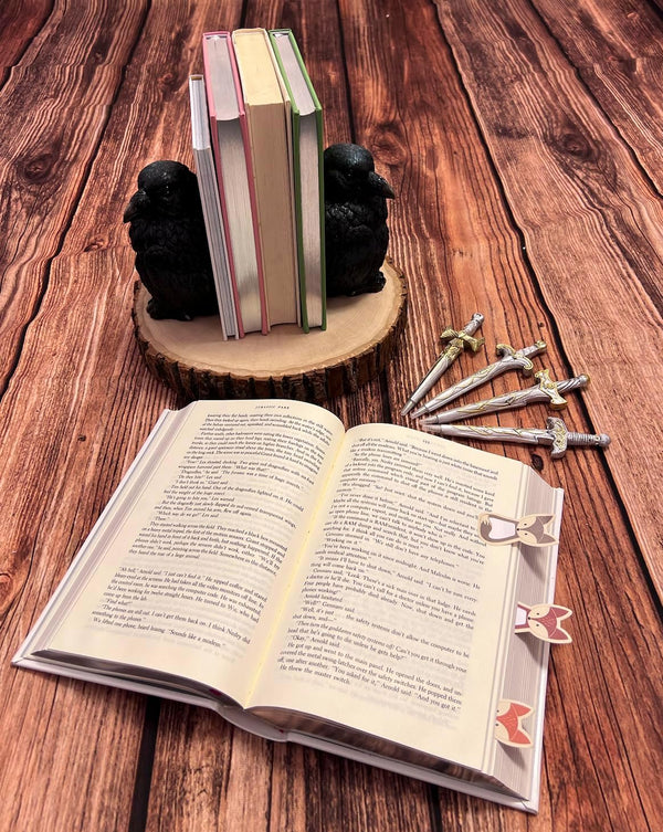 Raven Bookends – Black Resin