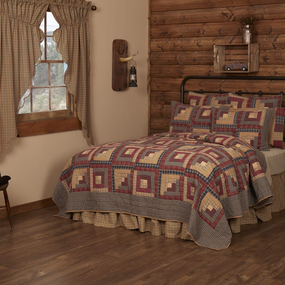 Rustic Log Cabin Patchwork Quilt Set – 3-Piece Cotton Bedding