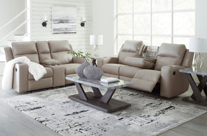 Reclining Loveseat with Console & Cup Holders