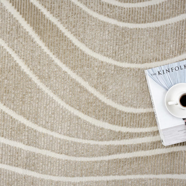 Geometric Wavy Area Rug – Cream