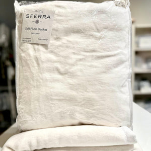 100% Cotton Plush Blanket – Soft, Breathable, All-Season