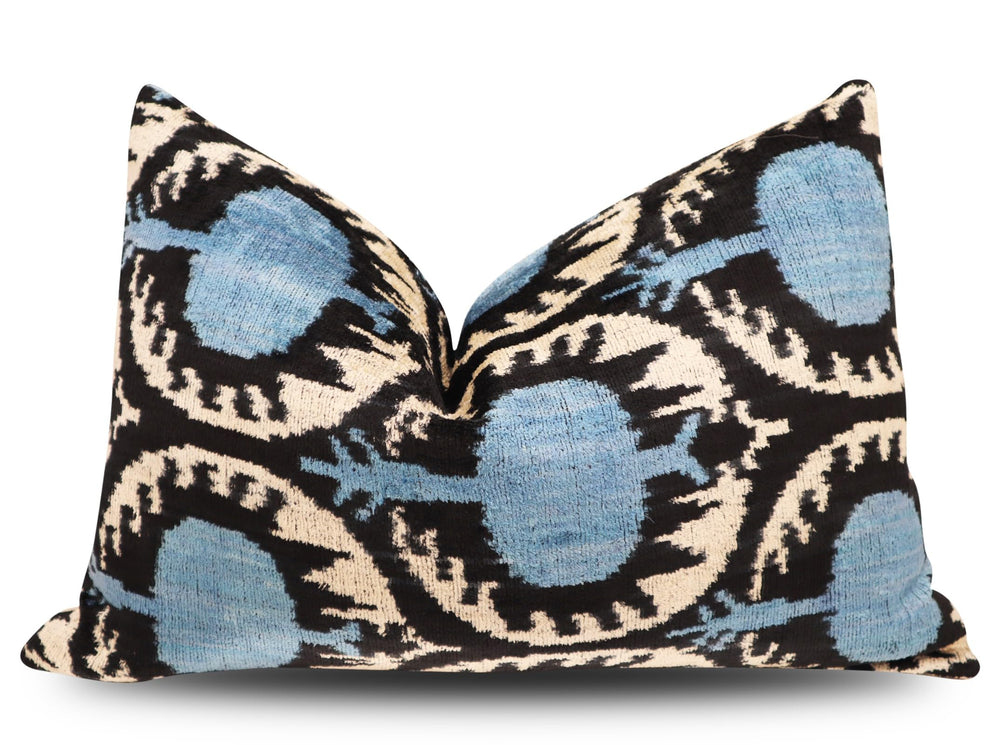 Velvet Throw Pillow 16" x 24" | Blue & Black Circular Pattern