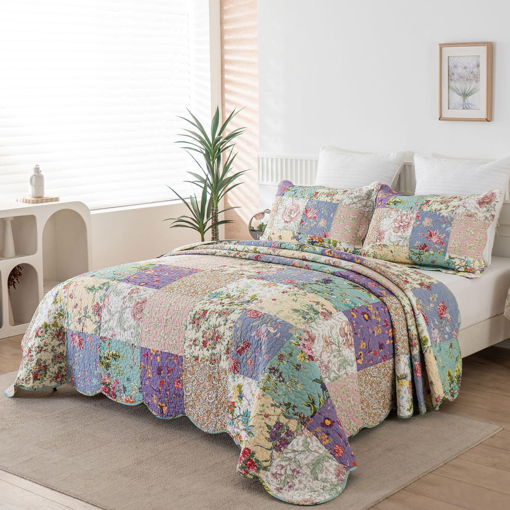 Cotton Patchwork Quilt Set with Pillow Shams – All Season Floral Bedspread