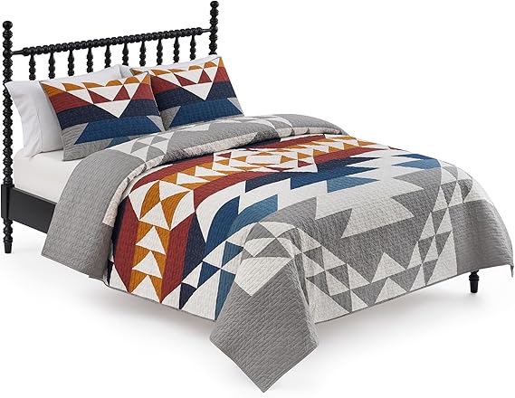 Cotton Quilt Bedding Set with Shams