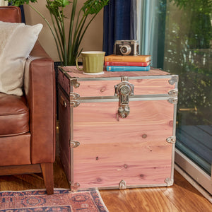 Aromatic Red Knotty Cedar Storage Trunk – 18"x18"x20"