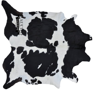 Black & White Cowhide Rug 5x7