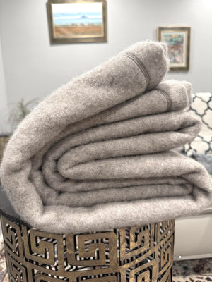 100% Pure Yak Down Throw Blanket – Natural Dark Brown