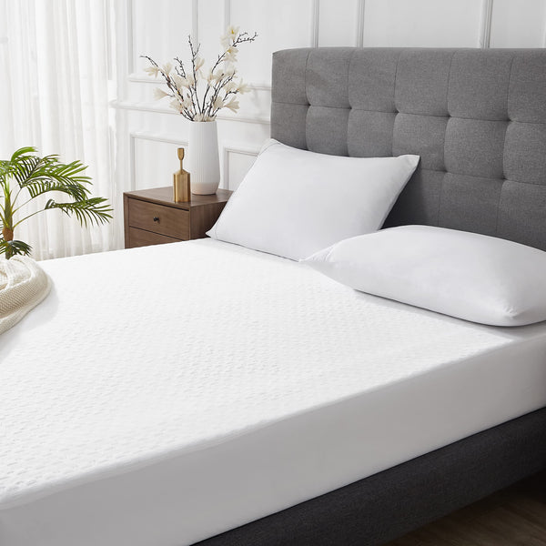 Waterproof Cooling Mattress Protector – Queen Size