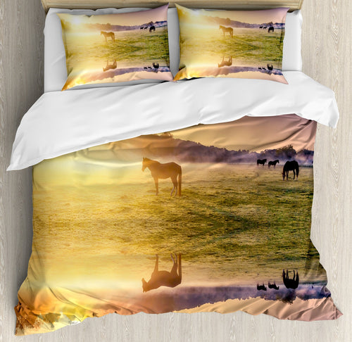 Queen Duvet Cover Set – Horse Valley Nature Print, Pale Yellow