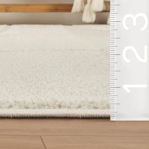 Cream Geometric Area Rug – Power-Loomed Polypropylene