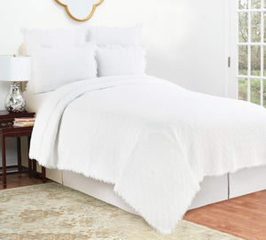 White Cotton Trellis Quilt Set