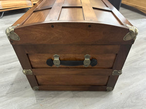 Amish Hand-Crafted Maple Steamer Trunk with Cedar Tray & Brass Lock