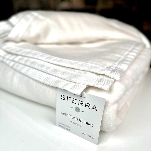 100% Cotton Plush Blanket – Soft, Breathable, All-Season